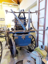 1830 hand pumper 3