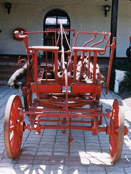 1860 horse drawn pumper 2