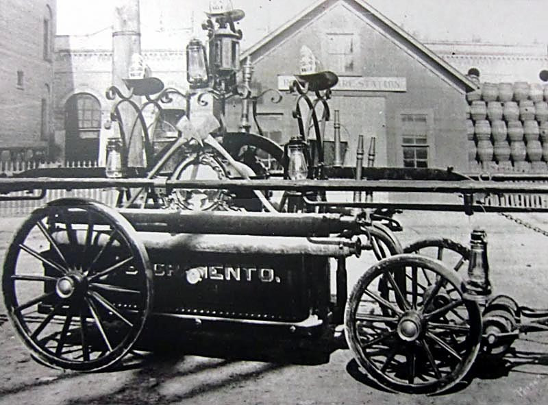 1876 hand pumper