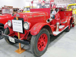 1927 reo speed chemical   hose wagon 4