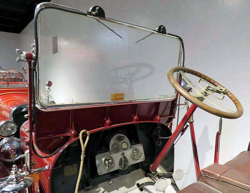 1928 seagrave city service ladder truck 3