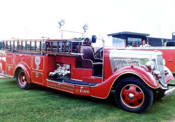 1935 ford v8 3