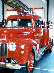 1946 ford  2 