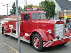 1950 kenworth city service ladder truck 3