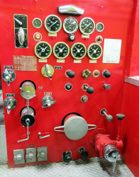 1953 international pumper 4