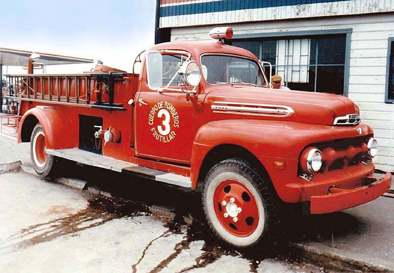1956 ford  3 
