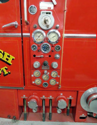 1956 seagrave 1000 gl pumper 4