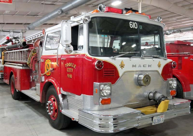1970 mack 2
