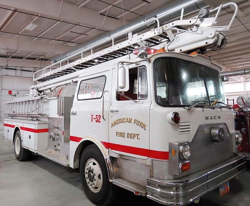 1970 mack 2 6