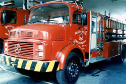 1984 mercedes 1516
