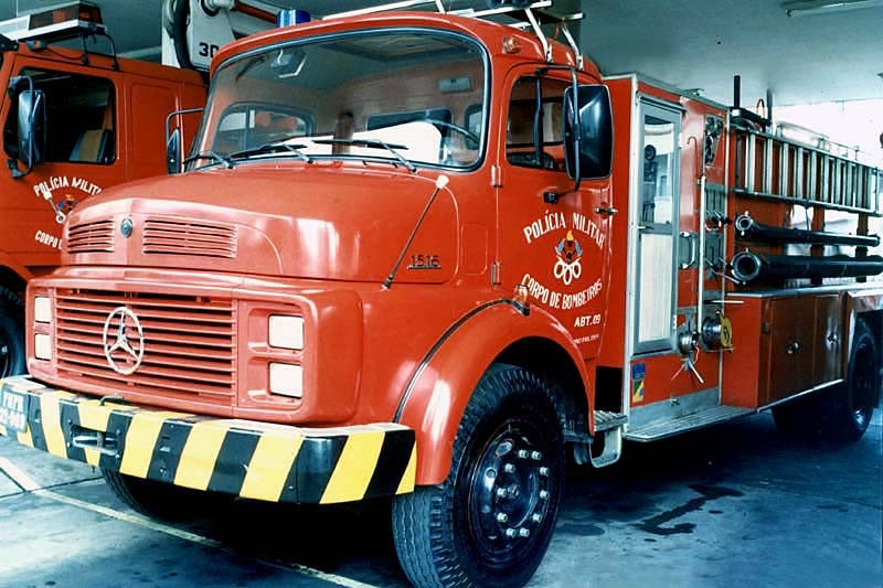1984 mercedes 1516